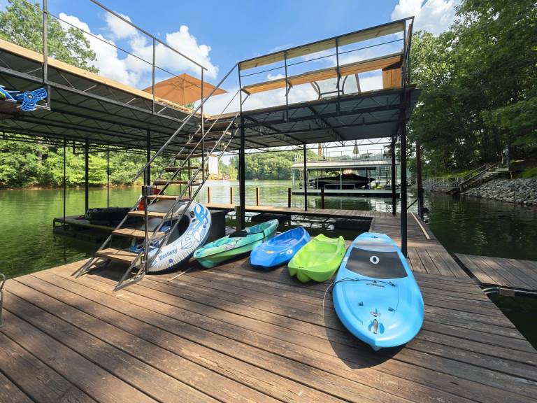 Gainesville, GA Vacation Home Rentals from 66 HomeToGo