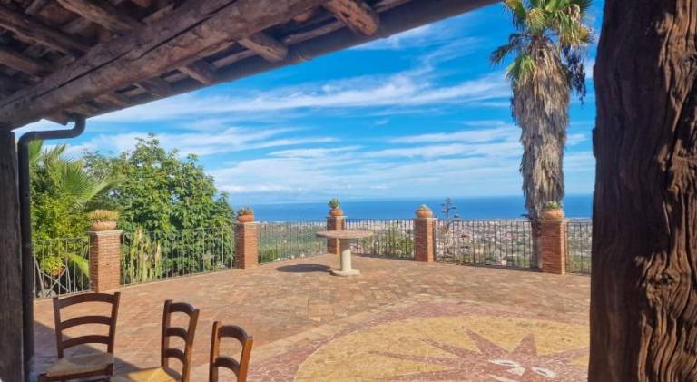 Villa with jacuzzi & pool | Pets are welcome — photo 5