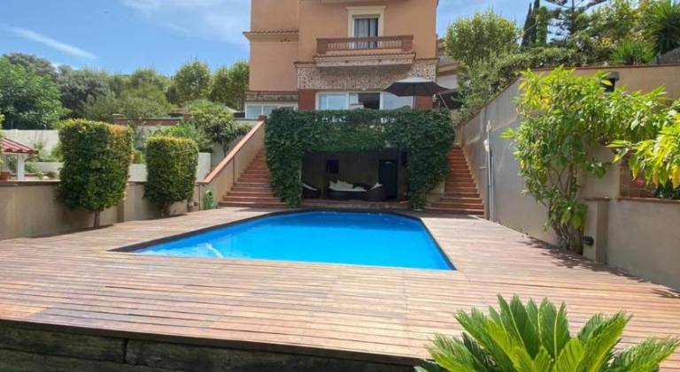 222 m&sup2; Ferienhaus