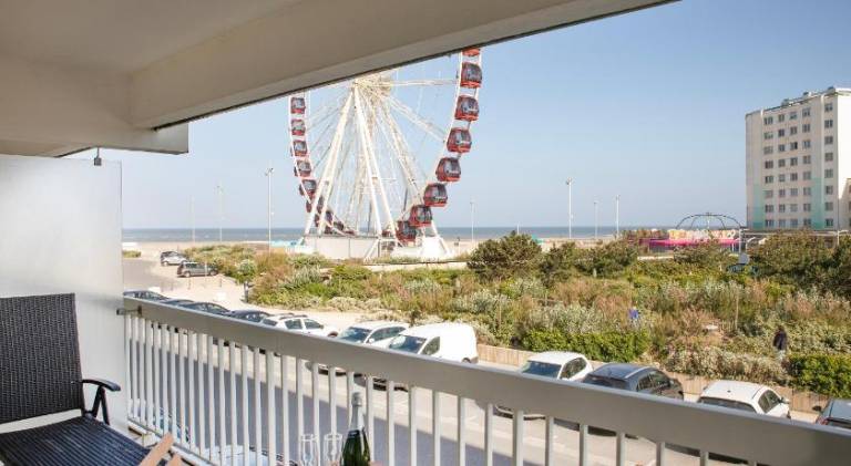 Lovely holiday apartment with jacuzzi | Next to the beach | Dogs allowed — photo 4