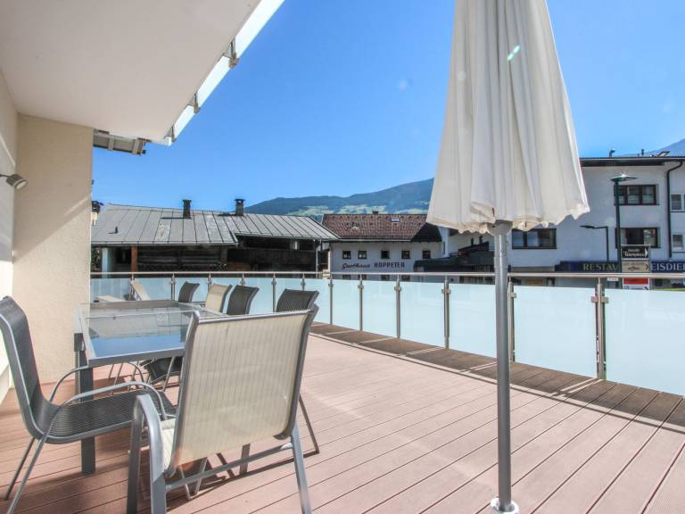 Ferienhaus in Fügen für max. 10 Personen Ferienhaus in Fügen für max. 10 Personen