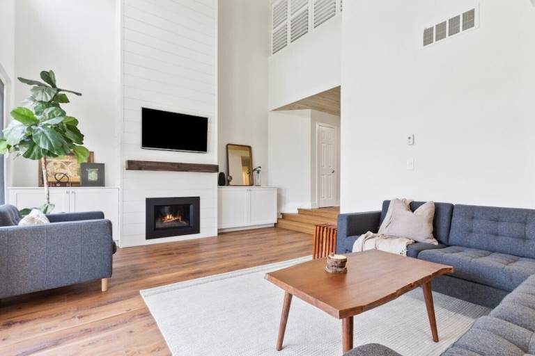 Condo  Collingwood