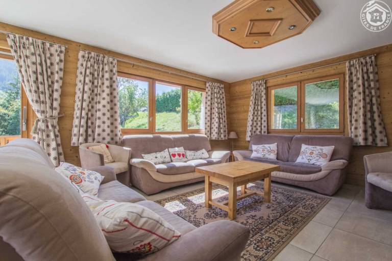 Gite with terrace & yard | Next to the ski | Pet-friendly — photo 2