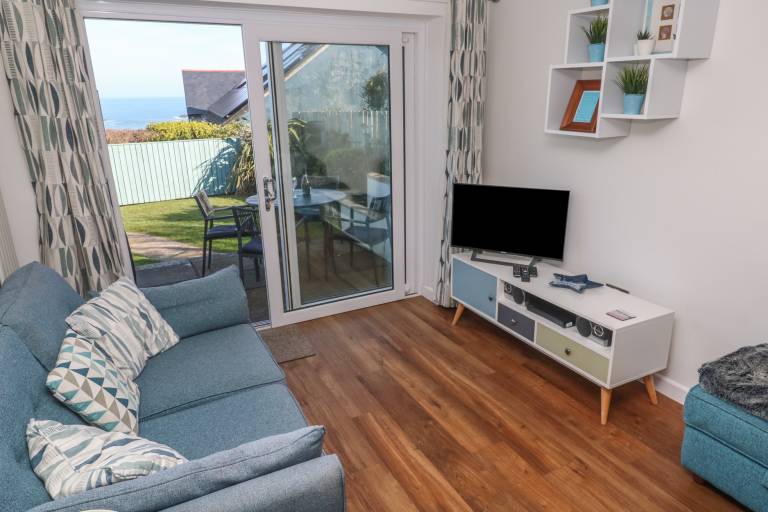 Cottage with garden | Beach view — photo 4