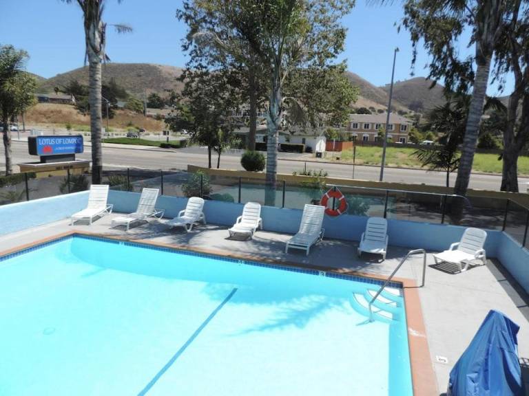 TRAVELODGE LOMPOC CALIFORNIA — photo 3