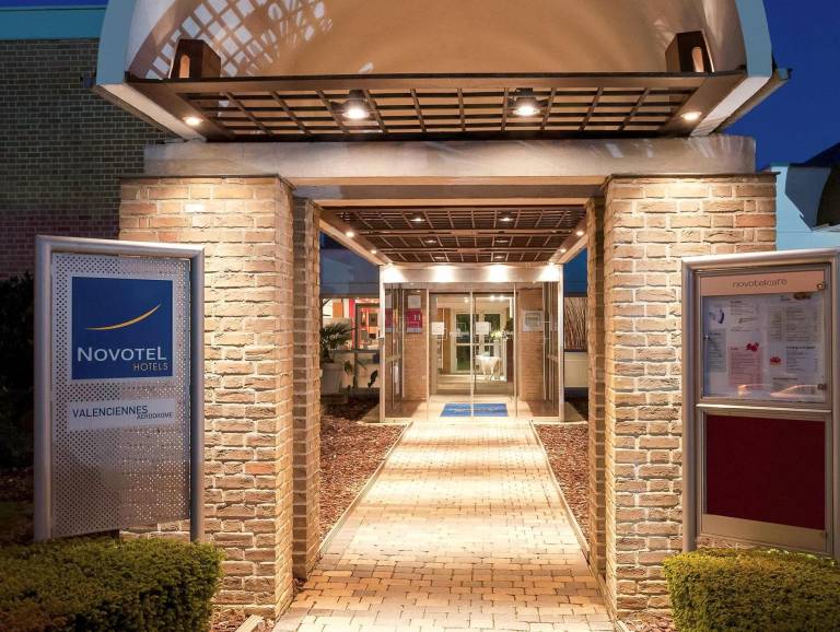 Novotel Valenciennes — photo 3