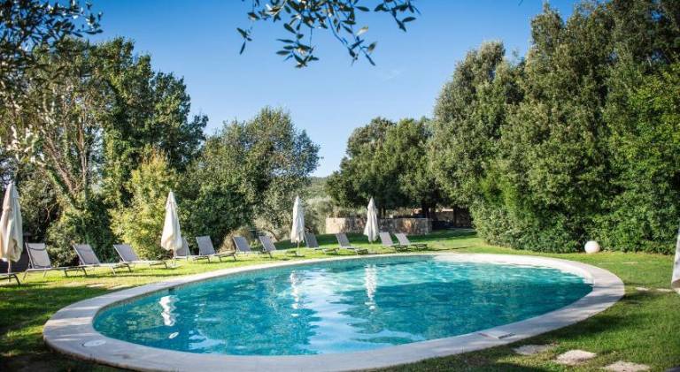 Charming house with yard & pool | Pet-friendly — photo 3