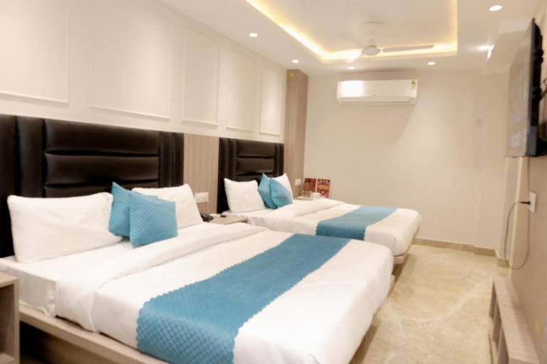 Hotel Boss Inn Opposite New Delhi Railway Station