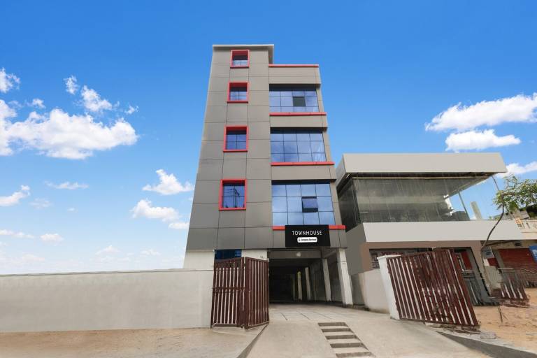 Townhouse Oak LB Metro Station Formerly Sunil Arcade