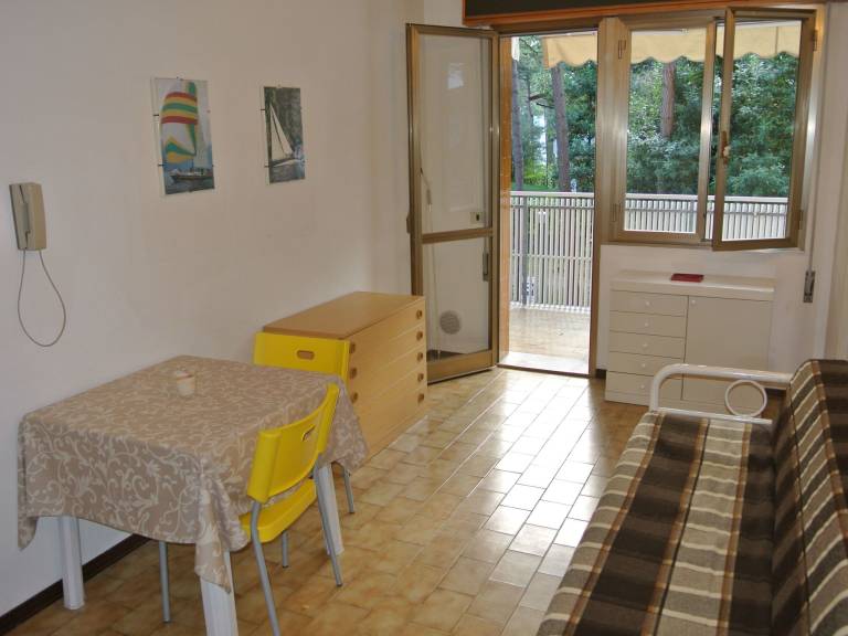 Holiday apartment with pool & terrace — photo 3