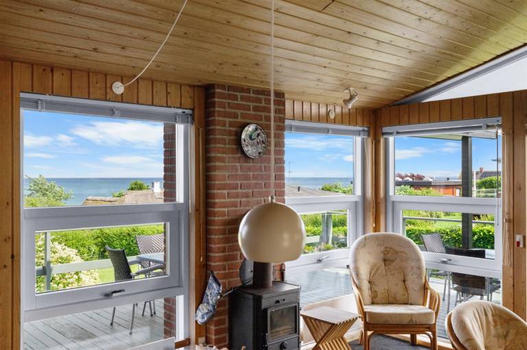 House with barbeque, yard & patio | Sea view — photo 3