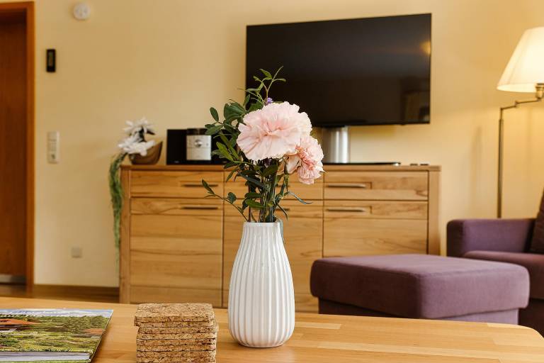 Family-friendly charming rental apartment with pool, sauna & barbeque | Mountain view | Good for workation | Pet-friendly — photo 5