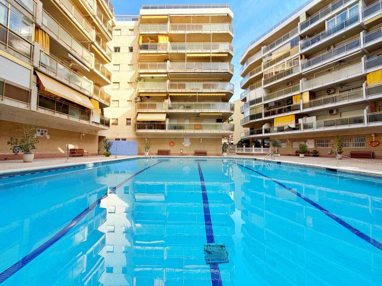 Rental apartment with pool in Cambrils