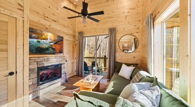 Vacation home with hot tub in Gatlinburg, TN