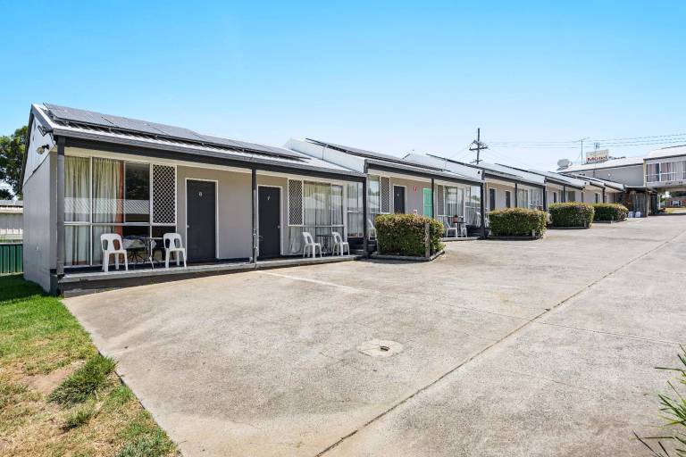 Alexander Motel