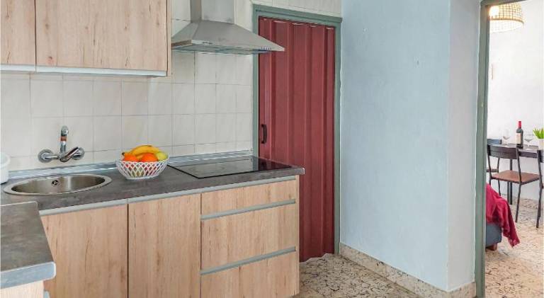 Rental apartment with 2 rooms for 4 persons — photo 3