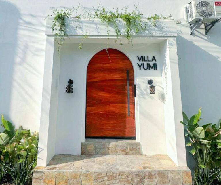 120 m&sup2; Villa