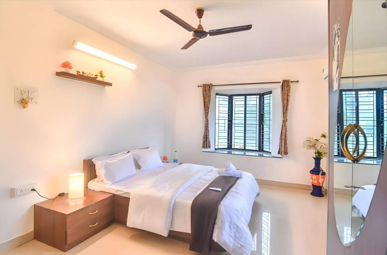 Villa with pool & jacuzzi | Pets are welcome — photo 2