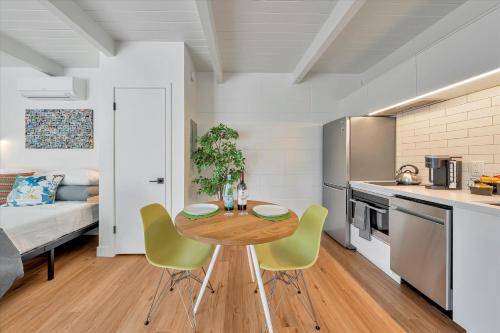 Silicon Valley Stay Apartments in San Carlos, CA