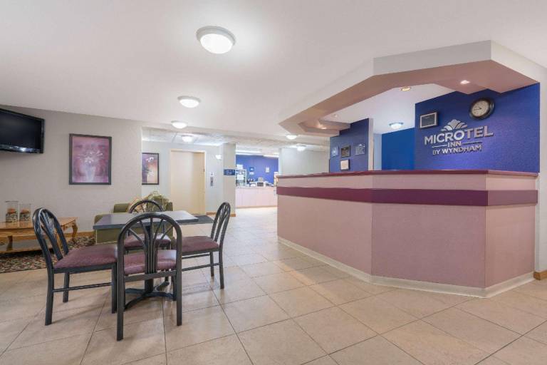 Microtel Inn by Wyndham Onalaska/La Crosse — photo 3