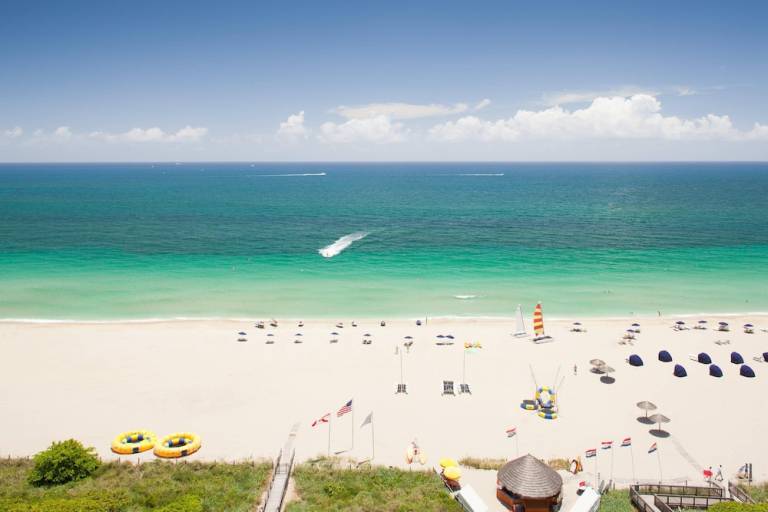 Resort  Barrier Island