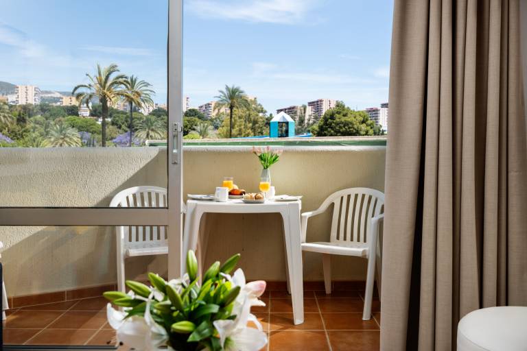 Family-oriented apartment with yard & terrace | Next to the beach | Pets are welcome — photo 5