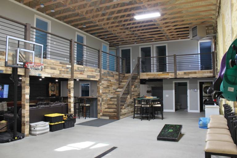 House  Seney