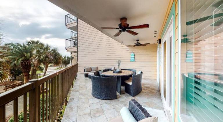 Rental apartment with hot tub, heated pool & terrace | Perfect for remote work — photo 5