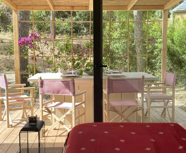 House with hot tub, terrace & garden — photo 4