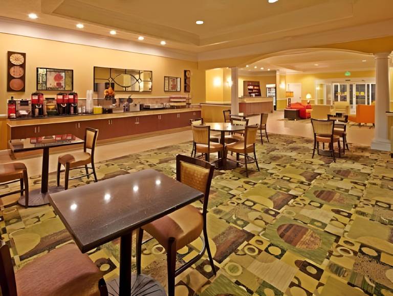 Stay Express Inn & Suites - Mobile, AL — photo 5