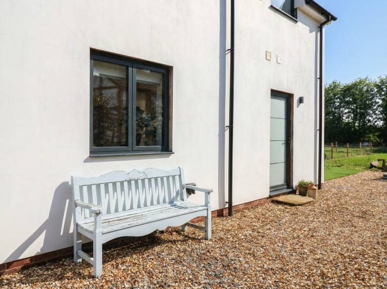 Family-oriented charming cottage with garden | Pets are welcome — photo 2