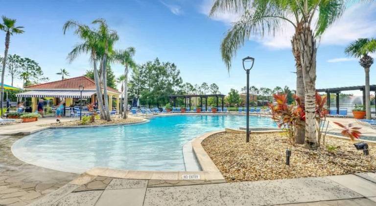 Vacation home with pool | Suitable for remote work | Pets are welcome — photo 3