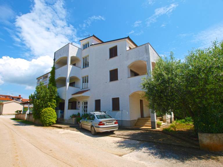 Rental apartment with terrace | Sea view in Pula