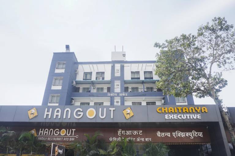 Townhouse OAK Hotel Chaitanya Executive Near Fun Time Multiplex