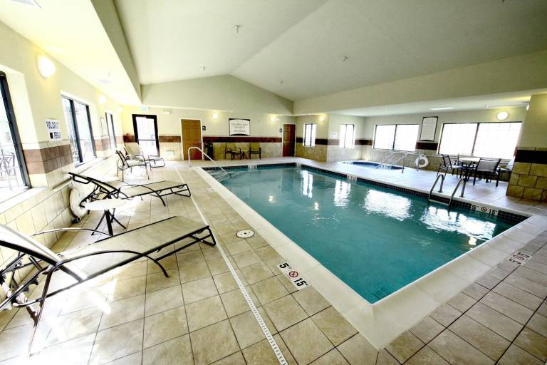 Condo  Minot