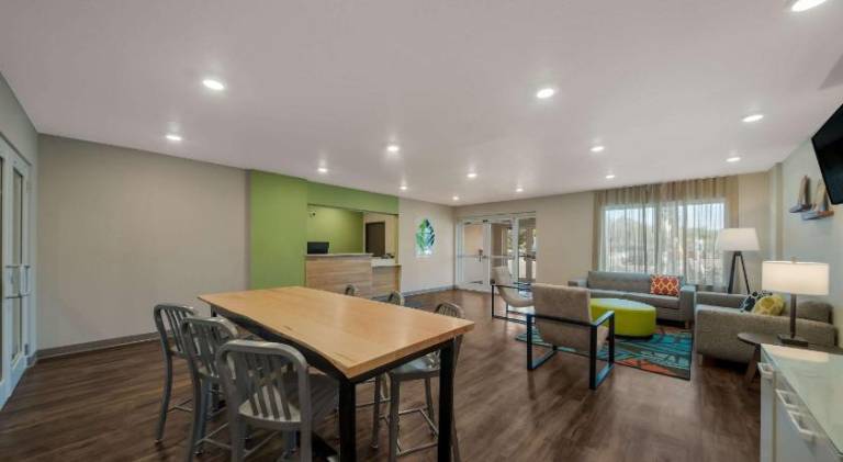 WoodSpring Suites Wesley Chapel-Tampa — photo 2