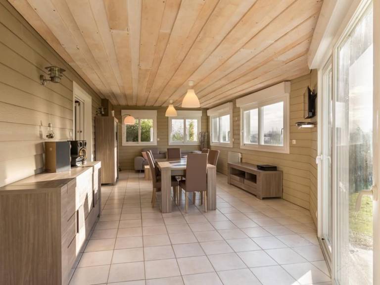 Charming wooden house with pool and pets allowed — photo 4