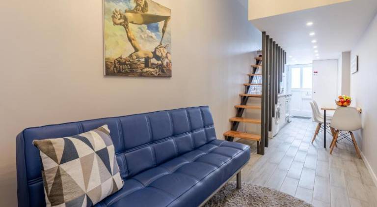 City Views Flats in Historic Porto by HostWise in Porto