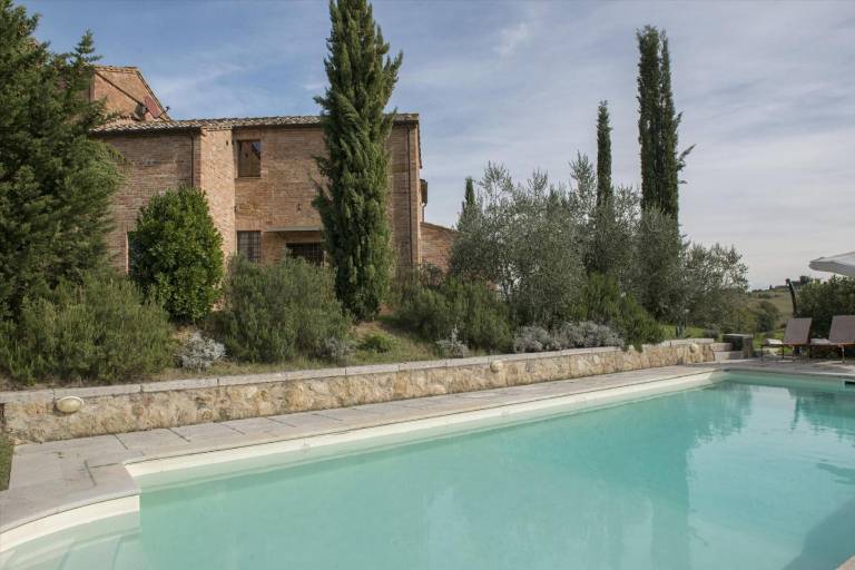 Rental apartment with hot tub & pool in Montepulciano