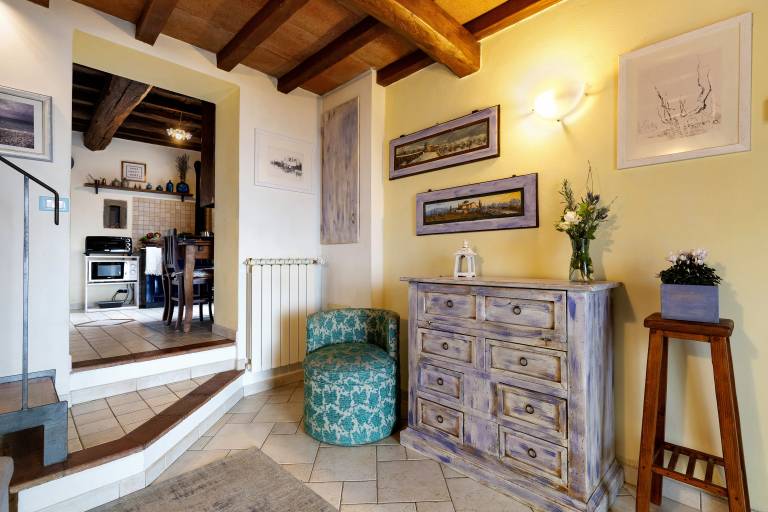 The Smiling Cottage in Tuscany with Breathtaking Views — photo 5