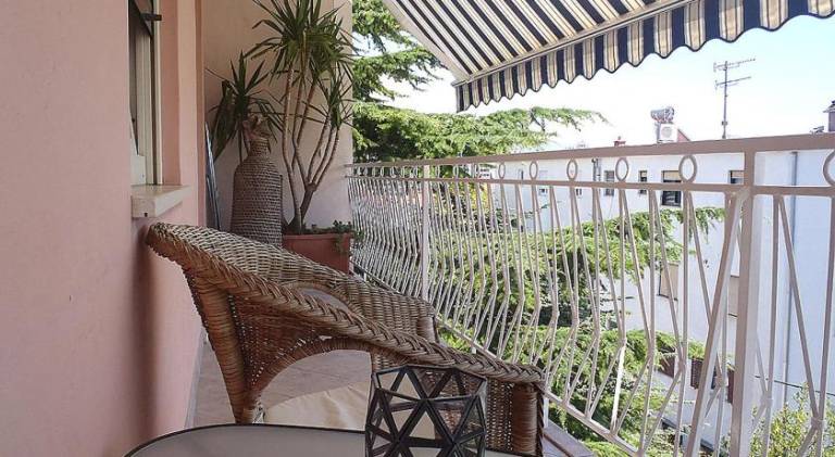 Rental apartment with 3 rooms for 6 persons — photo 4