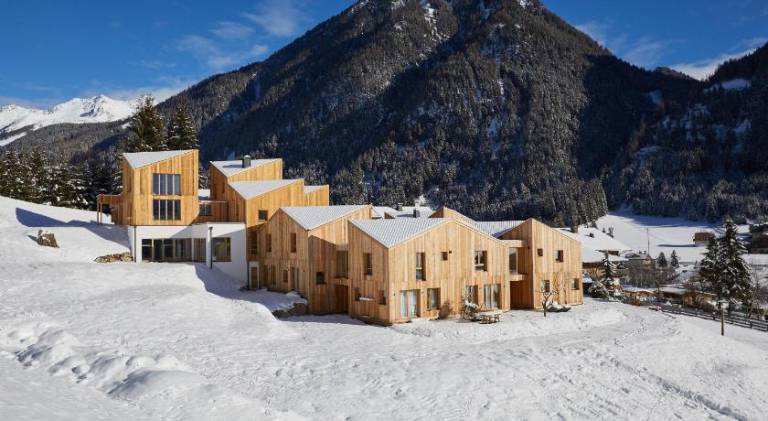 Chalet with sauna, yard & patio | Pet-friendly in Valle di Casies