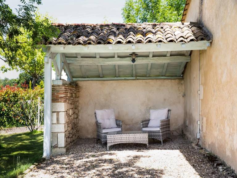 Beautiful vacation home with terrace, BBQ & garden | Pet-friendly — photo 4