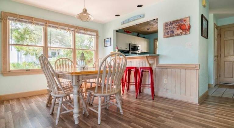 Nice vacation home with pool | Beach nearby | Pets allowed — photo 4