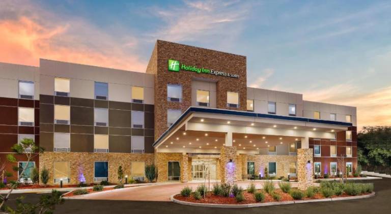 Holiday Inn Express And Suites OAKHURST-YOSEMITE PARK AREA By IHG — photo 2
