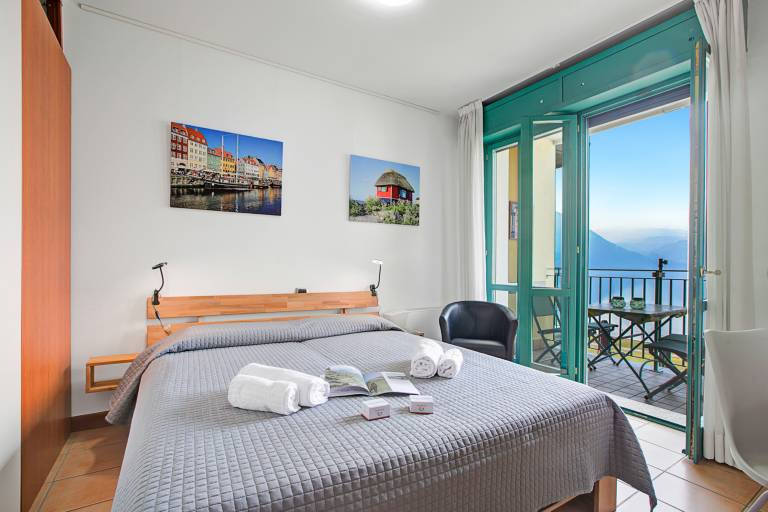 Family-friendly pleasant apartment with terrace | Mountain view | Beach nearby | Pets allowed — photo 5