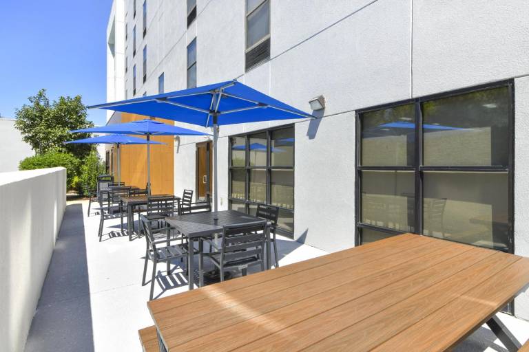 Hampton Inn & Suites Burlington — photo 5