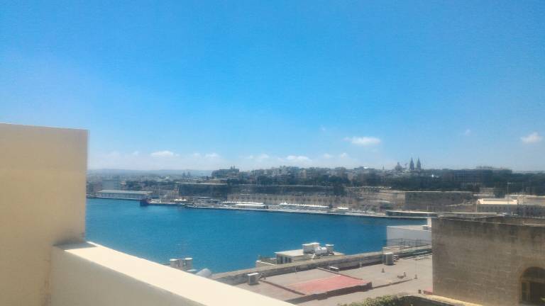 Dom  Luqa