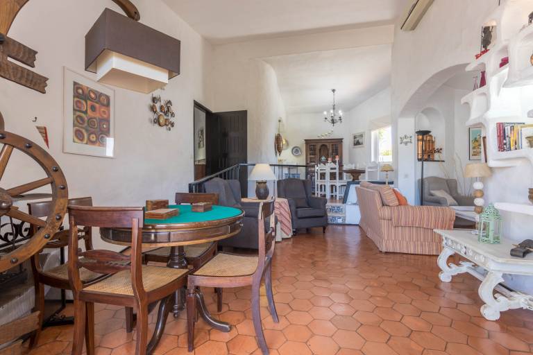 Spacious Villa "Morena" with Wi-Fi, Garden, Terrace, Balcony & Pool — photo 5