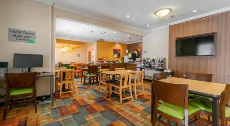 Wingate by Wyndham Great Falls — photo 3